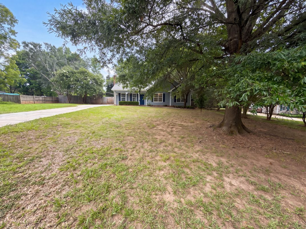 Photo 15 of 16 of 3505 Sandberry Dr, Waxhaw, NC