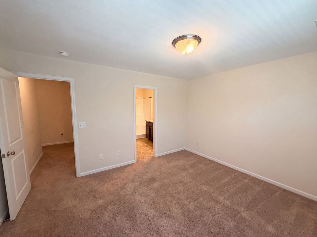 Photo 14 of 20 of 857 Forest Park Rd, Columbia, SC