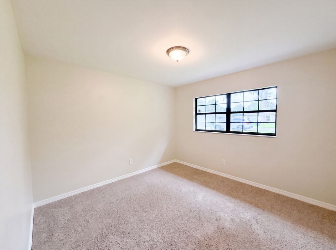Photo 4 of 26 of 6520 NW 61st Ct, Ocala, FL