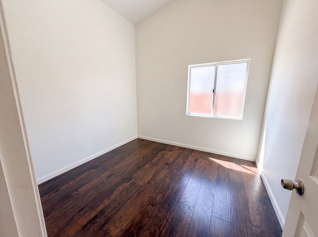 Photo 7 of 19 of 13154 Oberlin Ave, Victorville, CA