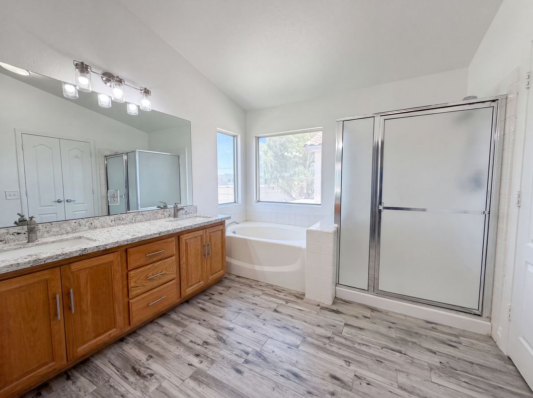Photo 6 of 27 of 6335 Pavestone Ln, Las Vegas, NV
