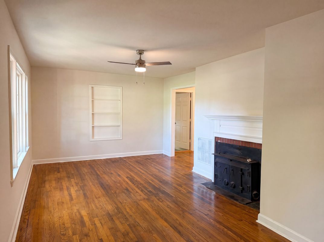 Photo 3 of 20 of 1125 Old Spartanburg Hwy, Lyman, SC
