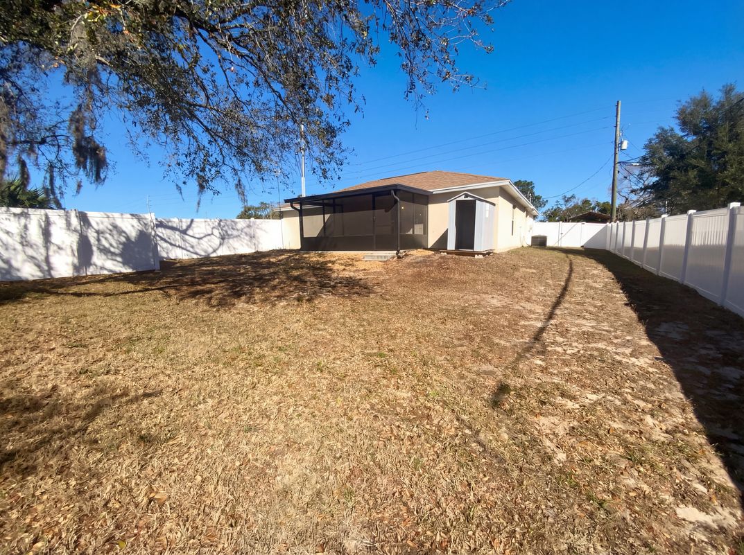 Photo 23 of 26 of 11275 Linden Dr, Spring Hill, FL
