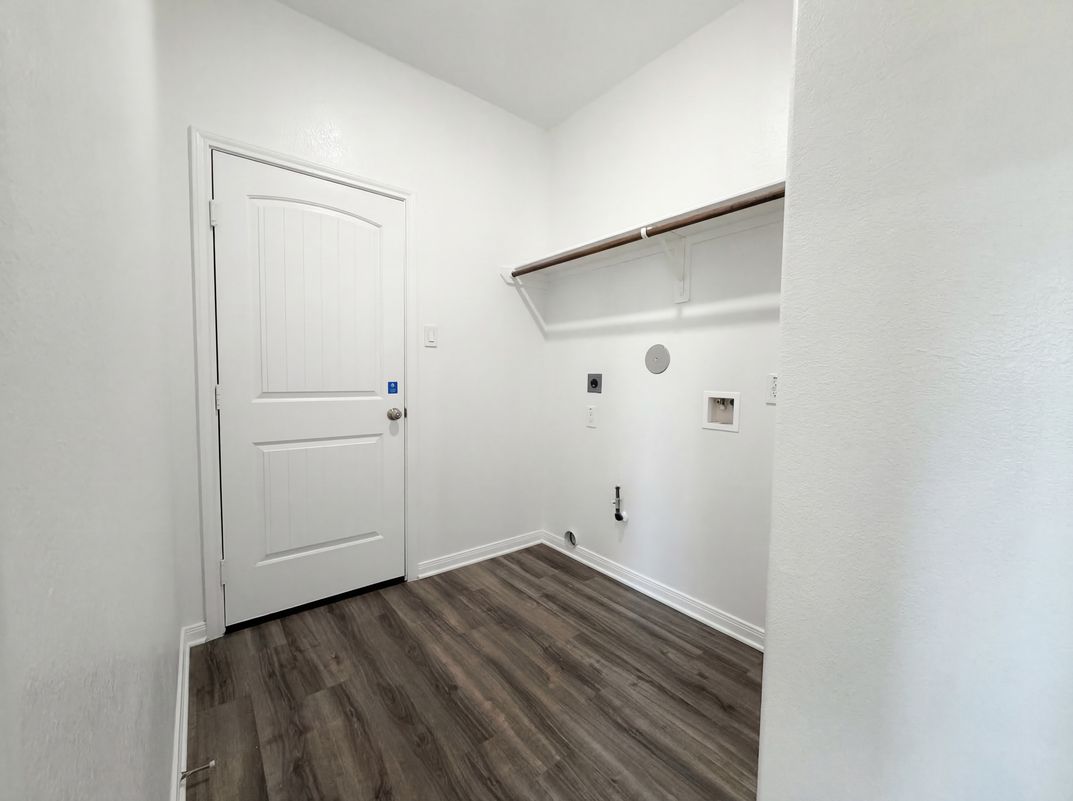 Photo 11 of 20 of 222 Spruce Lake Rd, Huffman, TX