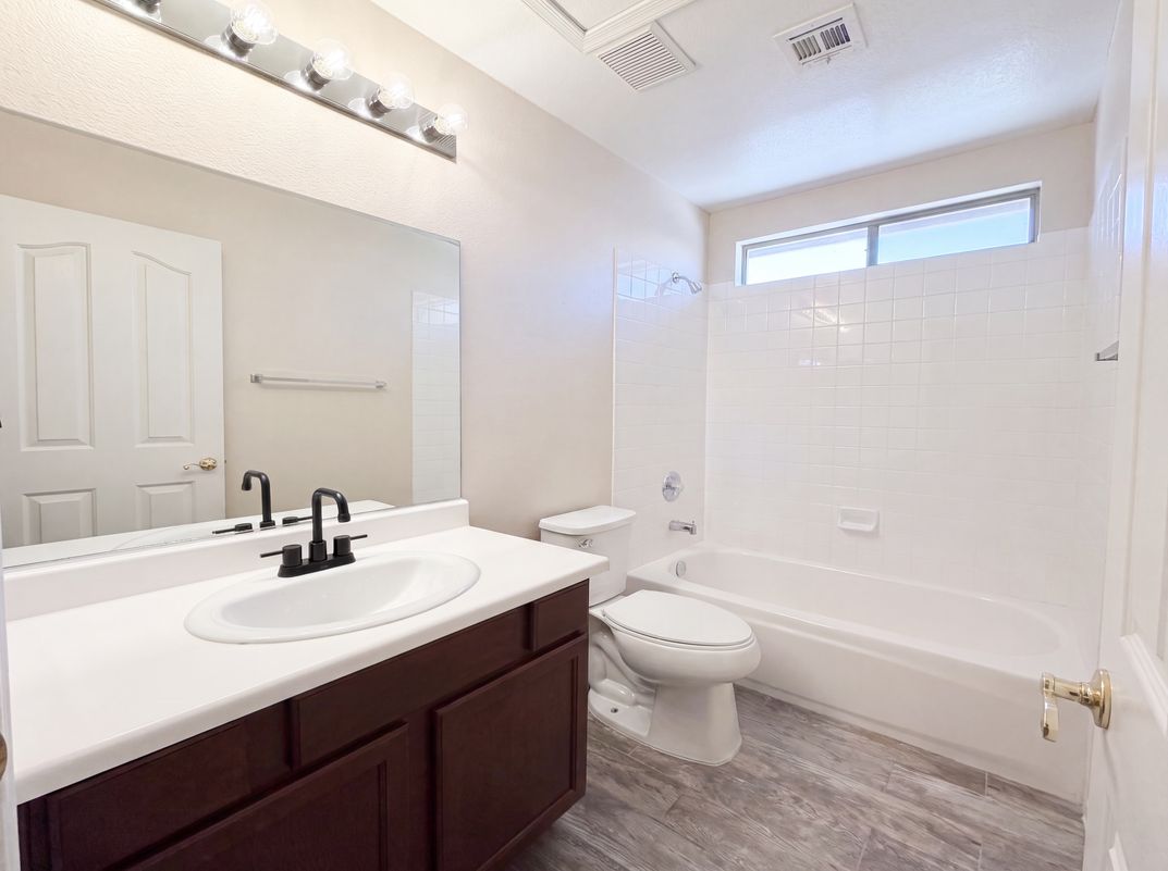 Photo 17 of 41 of 7912 Quill Gordon Ave, Las Vegas, NV