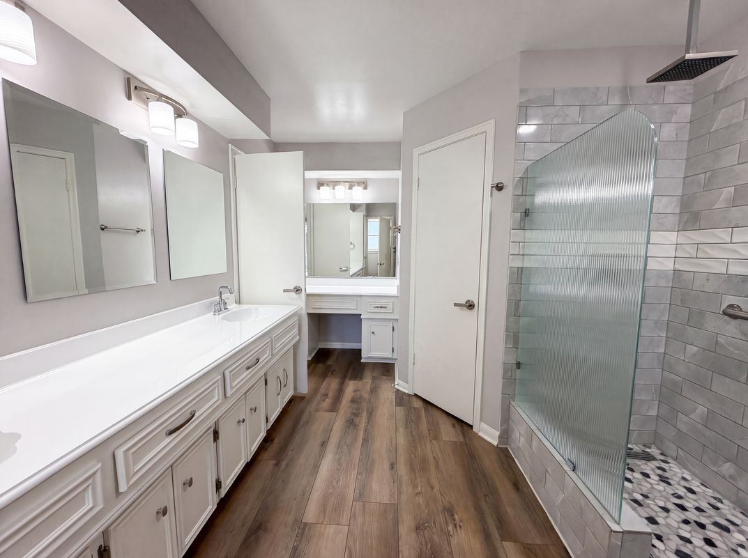 Photo 17 of 20 of 10327 Sweetwood Dr, Houston, TX