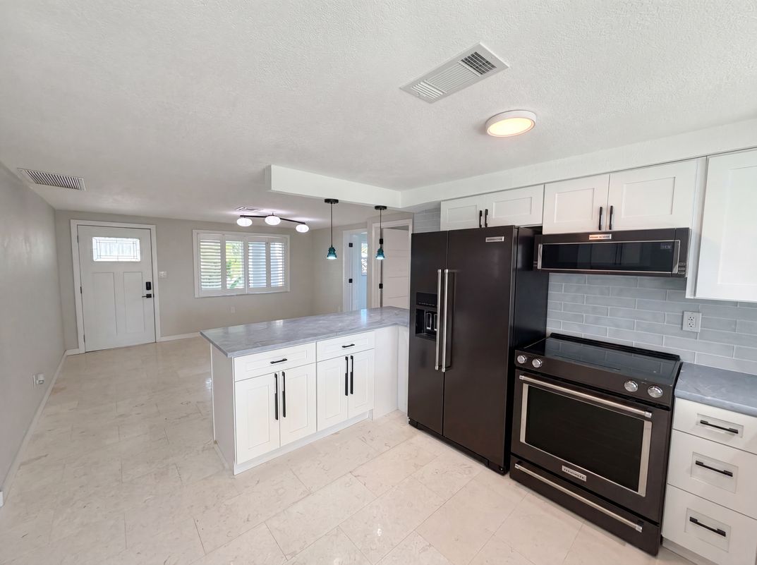 Photo 18 of 30 of 13638 Evelane Dr, Hudson, FL