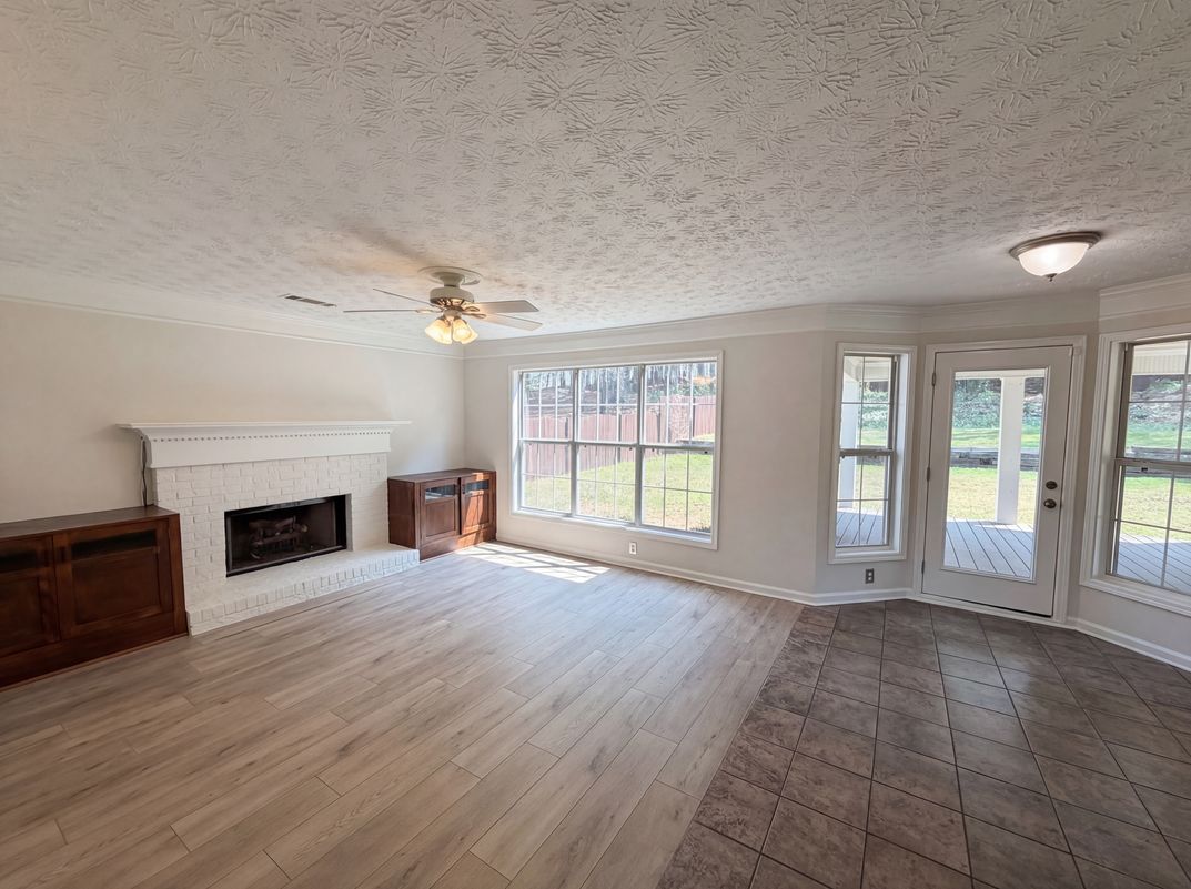 Photo 12 of 25 of 3099 Brooksong Way, Dacula, GA