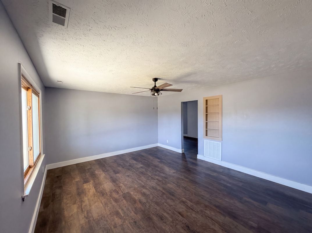 Photo 3 of 16 of 1512 Dovetail Dr, Fayetteville, NC