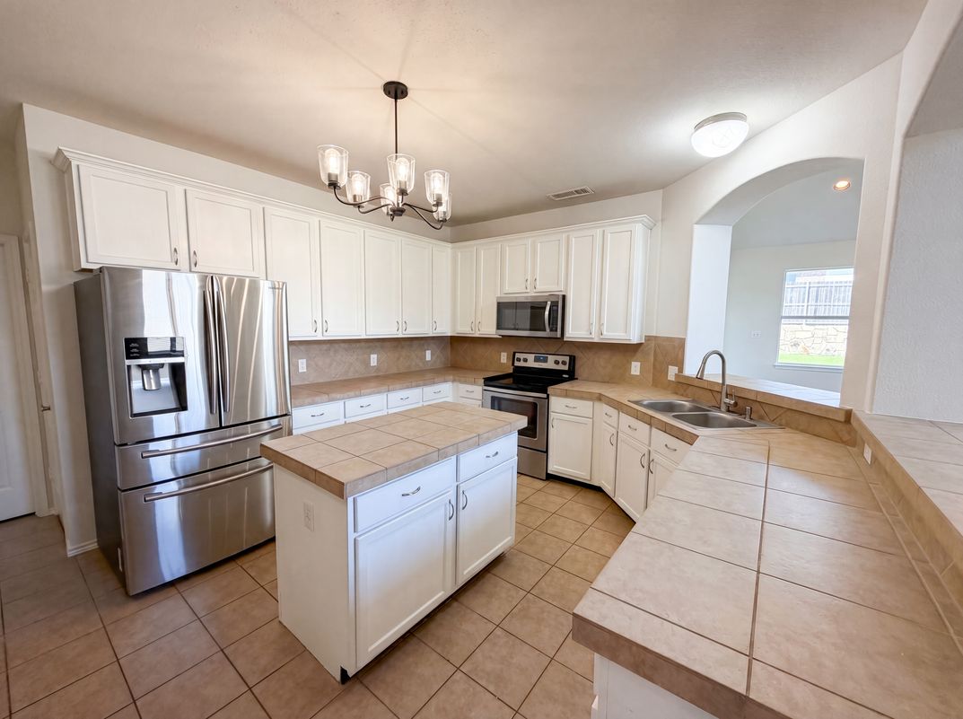Photo 2 of 19 of 1310 Canyon Creek Rd, Wylie, TX