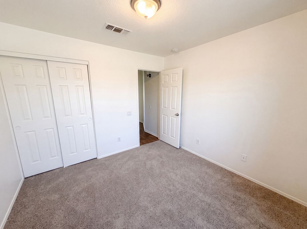 Photo 13 of 18 of 9103 N Palm Brook Dr, Tucson, AZ