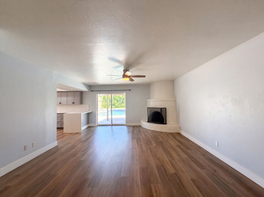 Photo 7 of 22 of 3028 E Marilyn Rd, Phoenix, AZ