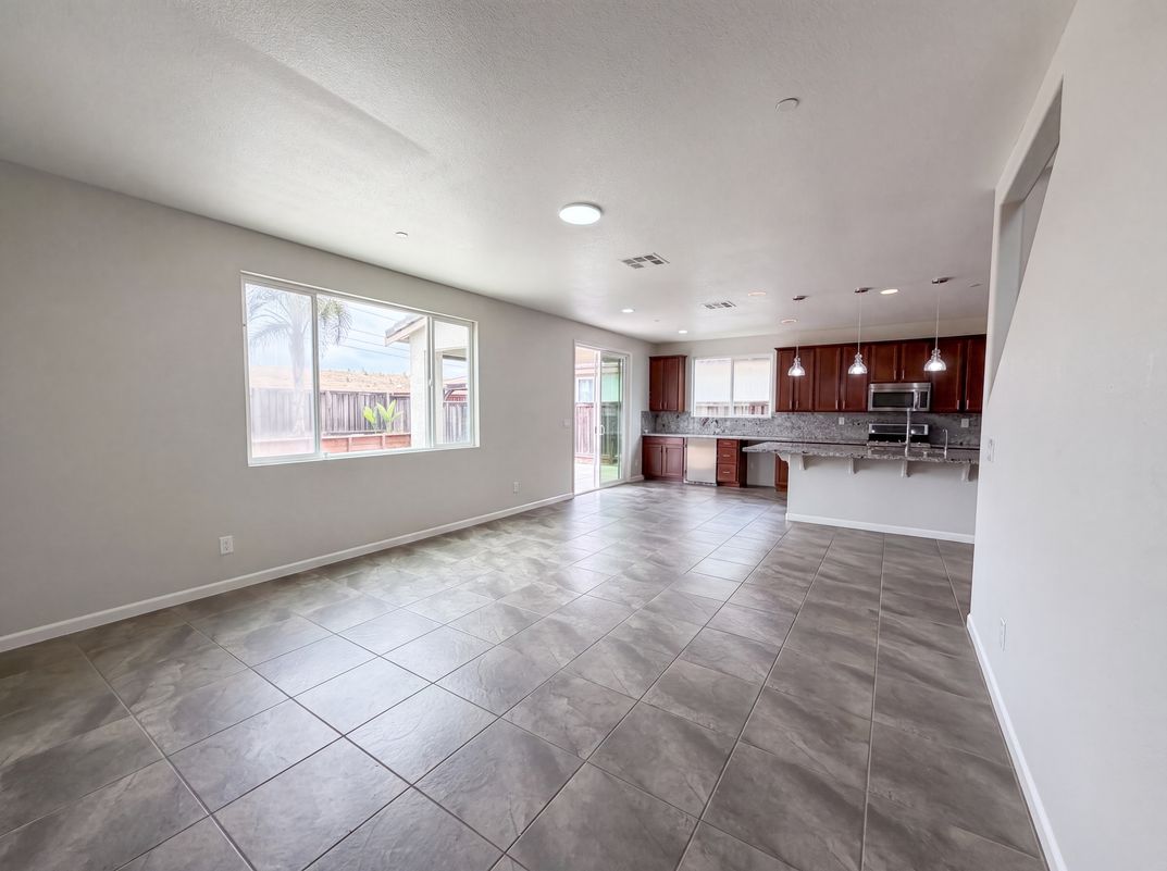 Photo 11 of 33 of 1519 Sycamore Dr, Oakley, CA