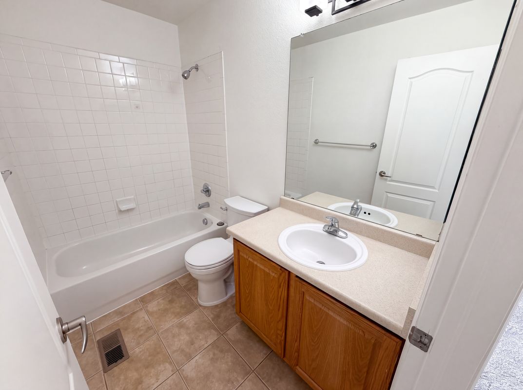 Photo 24 of 31 of 10253 Uravan St, Commerce City, CO