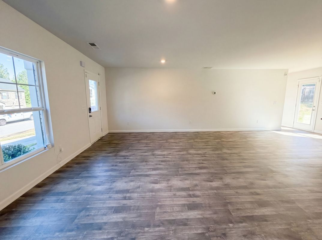 Photo 3 of 22 of 1355 Mills Cove Dr, Covington, GA