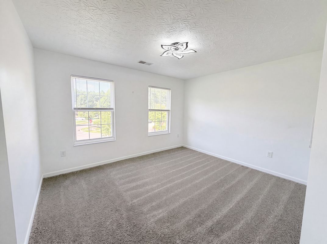Photo 24 of 43 of 9212 Cedar Gate Dr, Loveland, OH