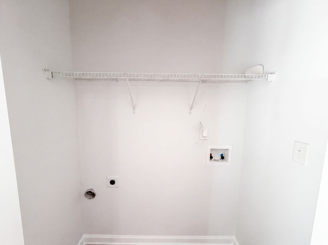 Photo 16 of 22 of 603 Marsh Lake Rd, Lawrenceville, GA
