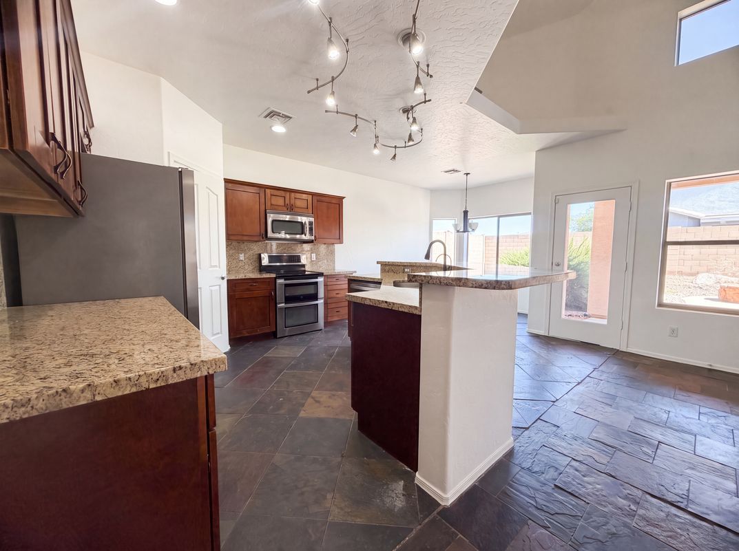 Photo 2 of 21 of 11422 E Dartmouth St, Mesa, AZ