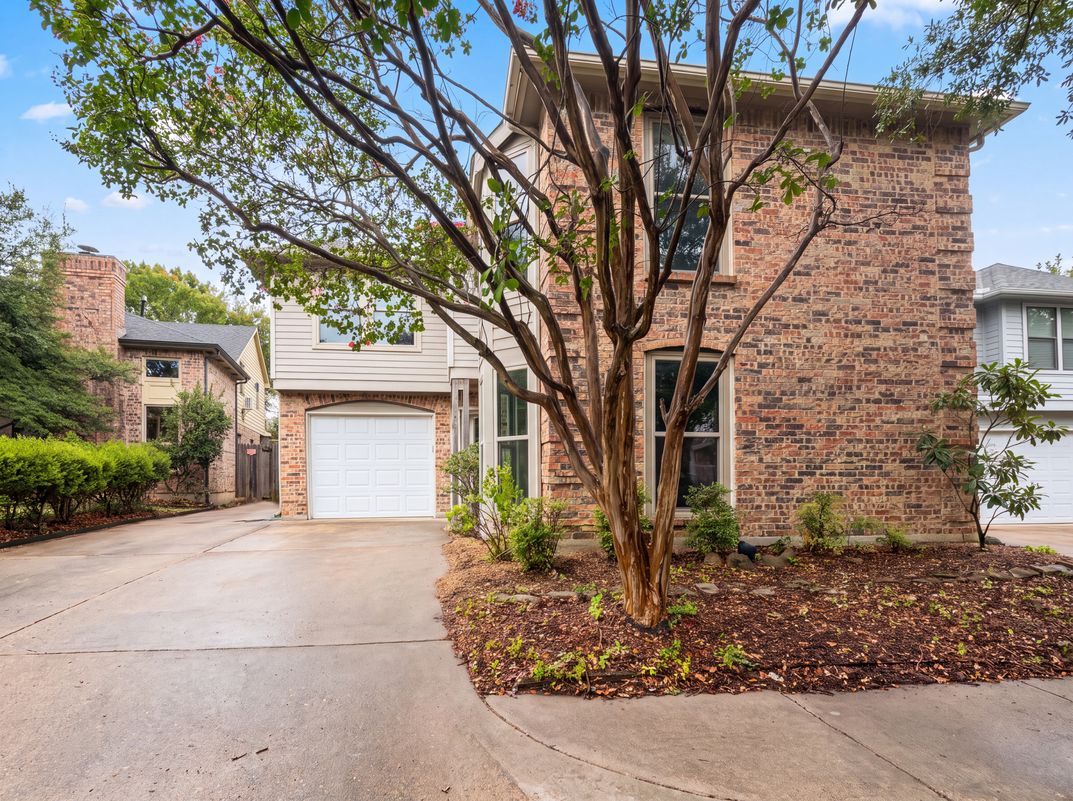 Photo 16 of 19 of 13324 Pandora Cir, Dallas, TX