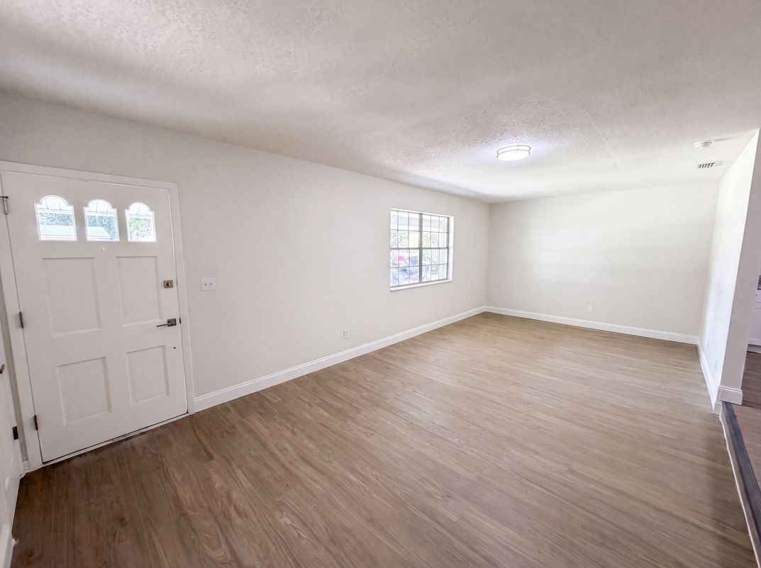 Photo 6 of 23 of 585 Hewett Dr, Orlando, FL