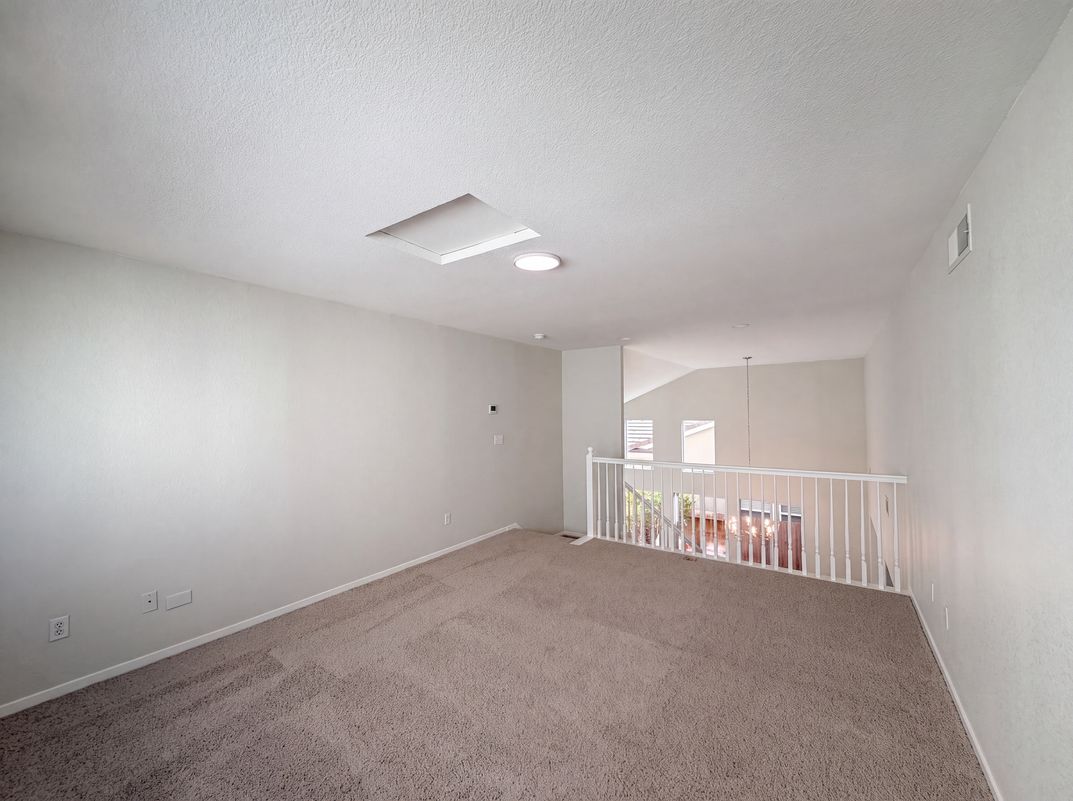 Photo 15 of 45 of 1570 Arcola Ave, Sacramento, CA