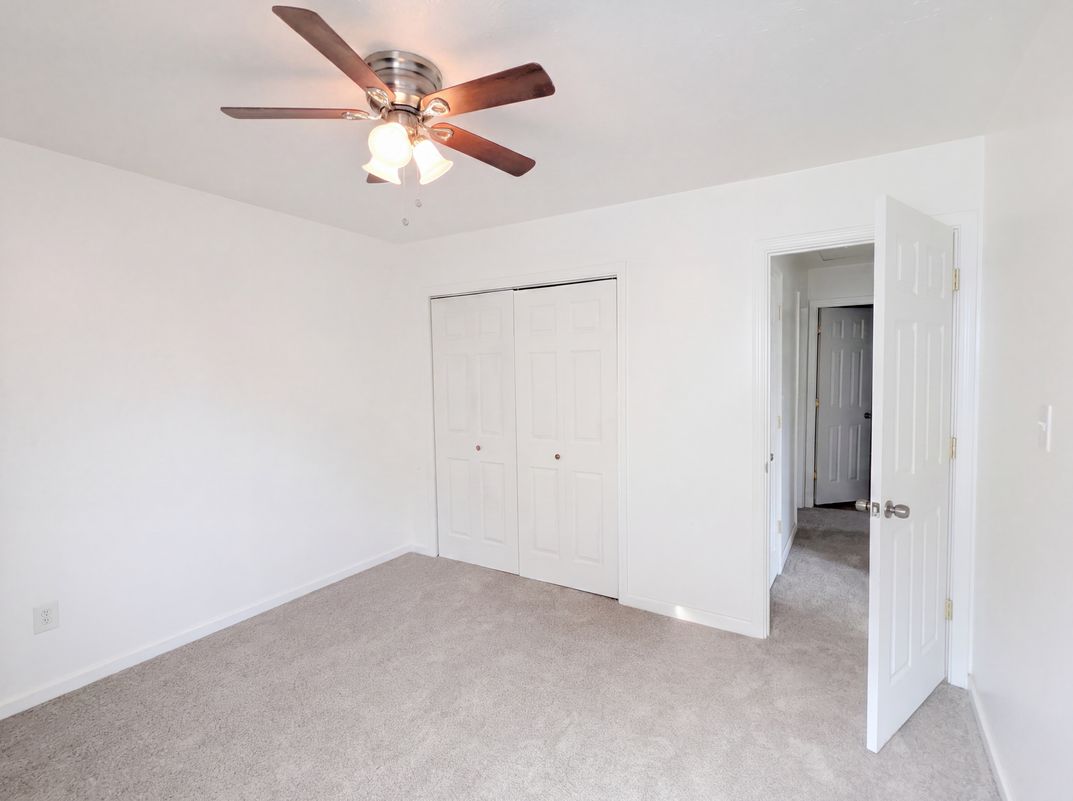 Photo 10 of 19 of 12722 Emery Ave, Cleveland, OH