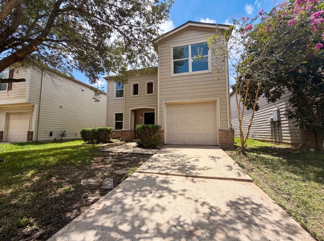 Photo 15 of 20 of 3338 Dartmouth Field Ln, Fresno, TX