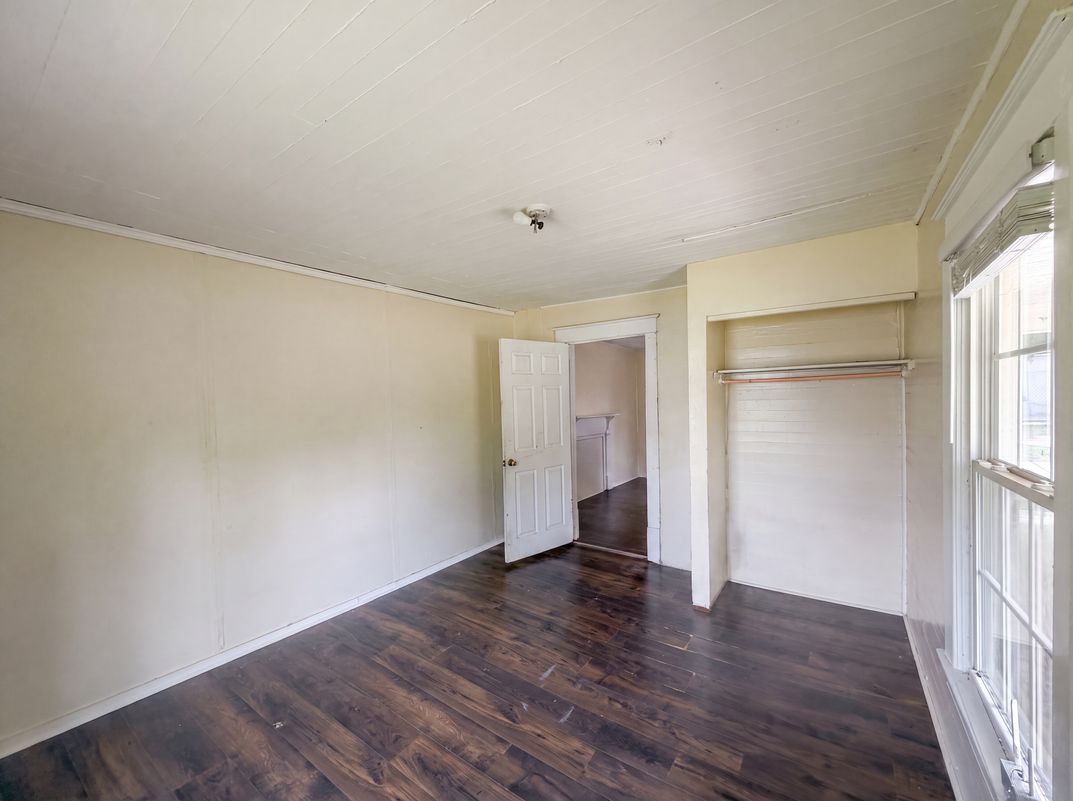 Photo 11 of 16 of 621 McIver St, Sanford, NC