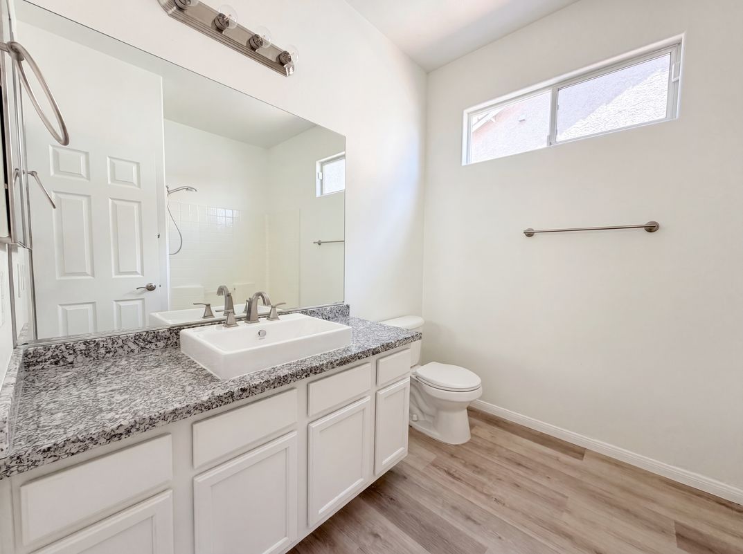 Photo 12 of 32 of 5132 Rocky Bluff St, North Las Vegas, NV