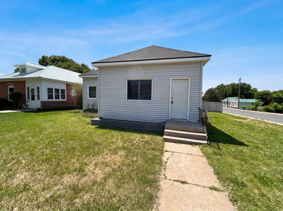 Property photo 1 of 503 Blake St