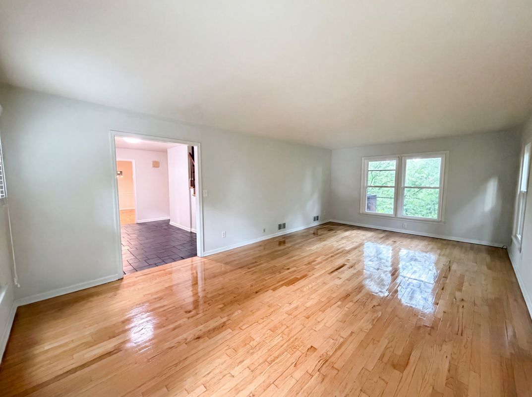 Photo 16 of 35 of 101 Wexford Way, Basking Ridge, NJ