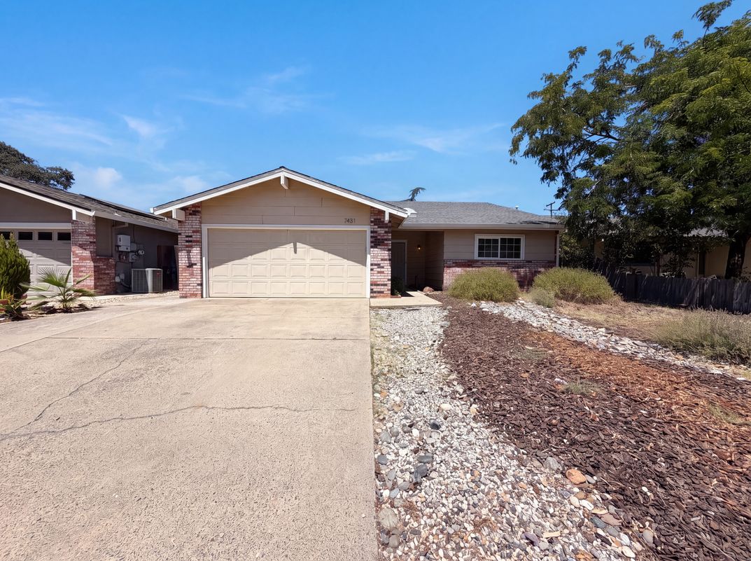 Property photo 1 of 7431 Garden Gate Dr
