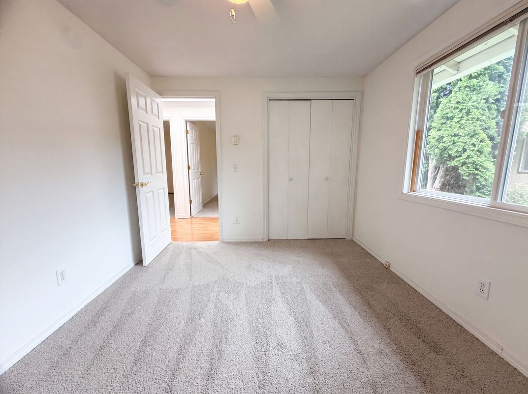 Photo 11 of 21 of 2908 NE 103rd Ave, Vancouver, WA