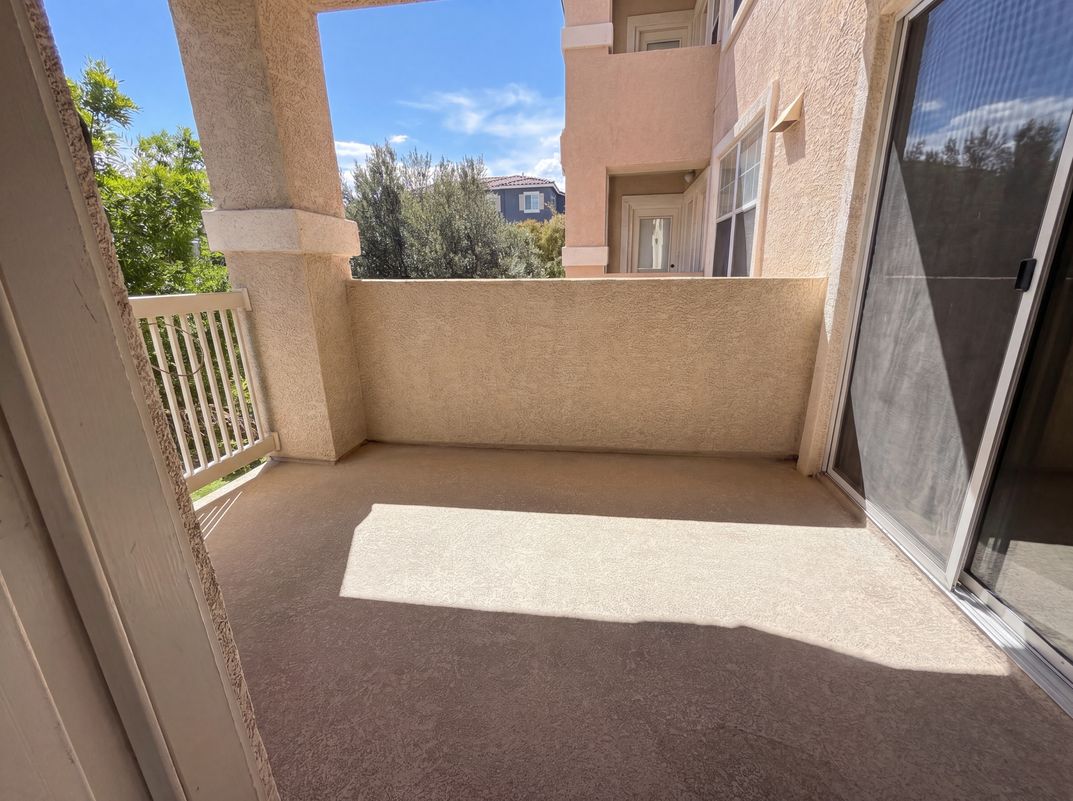 Photo 5 of 31 of 5855 Valley Dr, North Las Vegas, NV