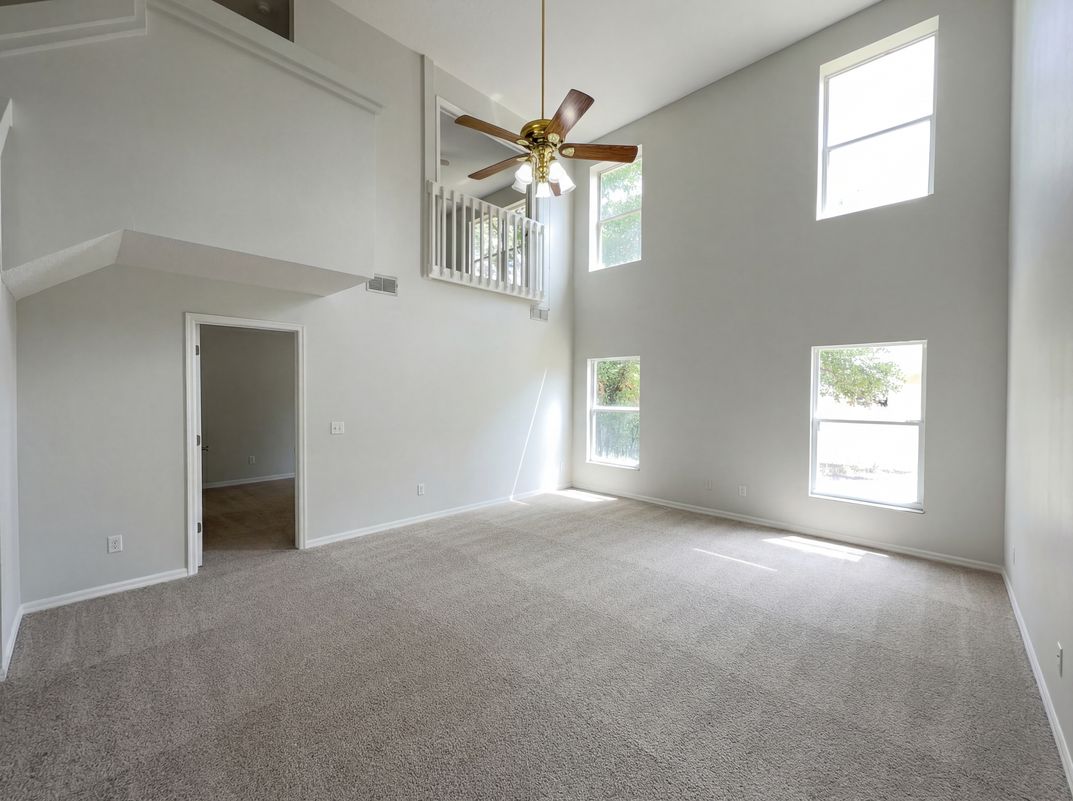 Property photo 3 of 1021 Dekleva Dr