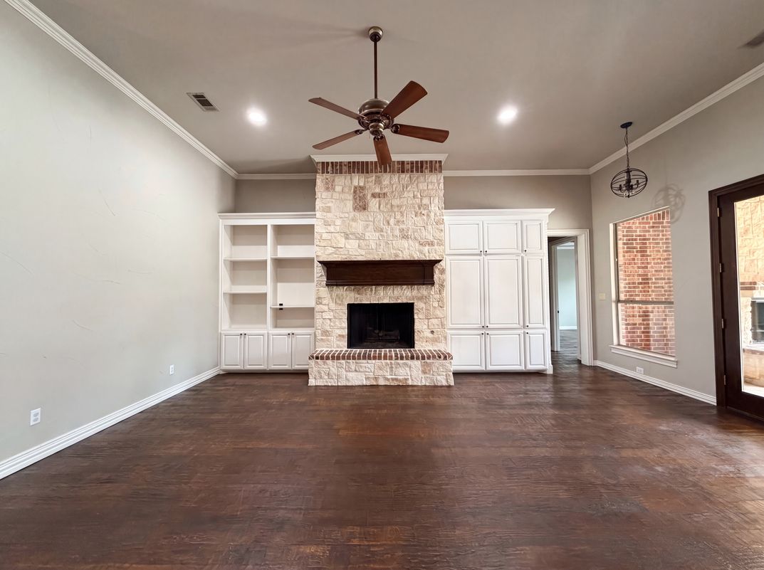 Photo 3 of 28 of 1930 Fair Oaks Ln, Prosper, TX
