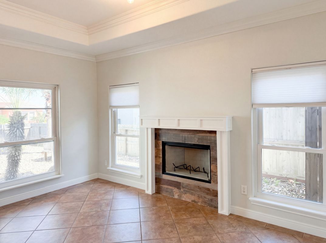 Property photo 3 of 15285 Cartagena Ct