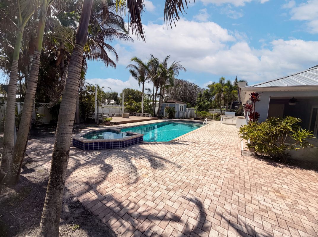 Photo 28 of 33 of 2902 Serenity Cir S, Fort Pierce, FL