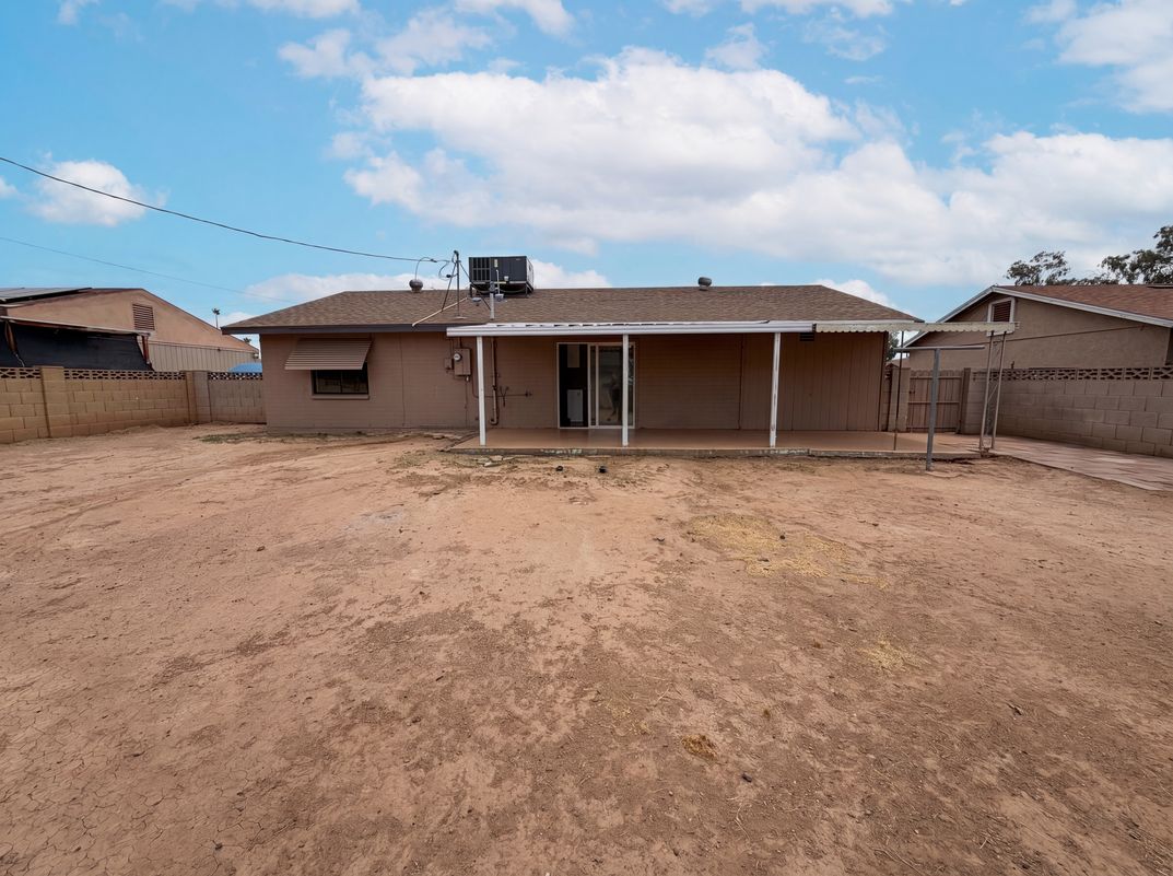 Photo 5 of 19 of 4636 N 67th Ave, Phoenix, AZ