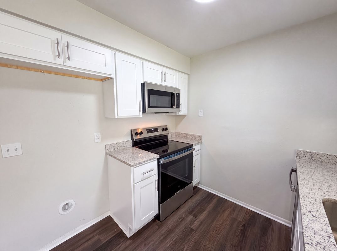 Photo 24 of 28 of 855 Murdock Blvd, Orlando, FL