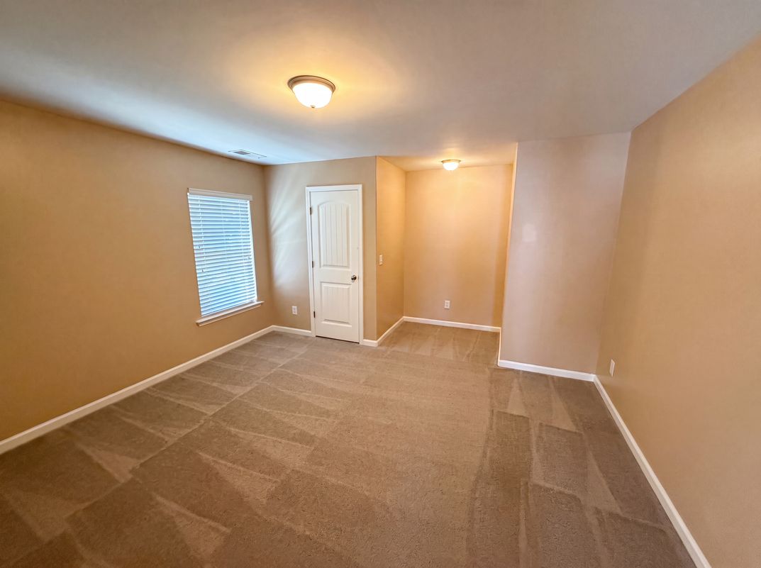 Photo 10 of 23 of 2471 Quincy Loop, Fairburn, GA