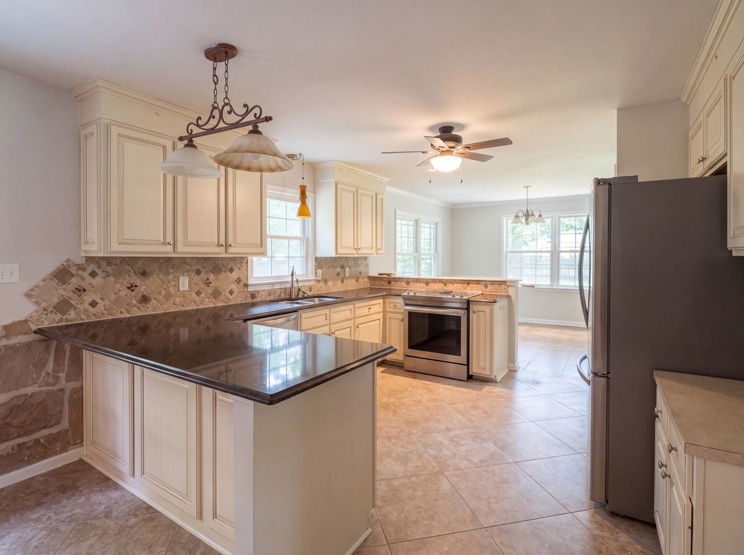 Photo 7 of 26 of 101 Bonito Dr, Yorktown, VA