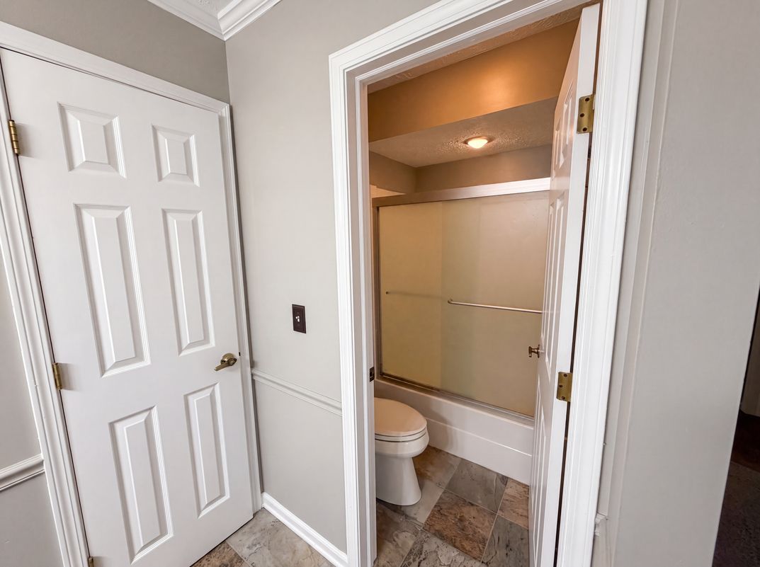 Photo 12 of 23 of 8005 Edgewood Ct, Plainfield, IN