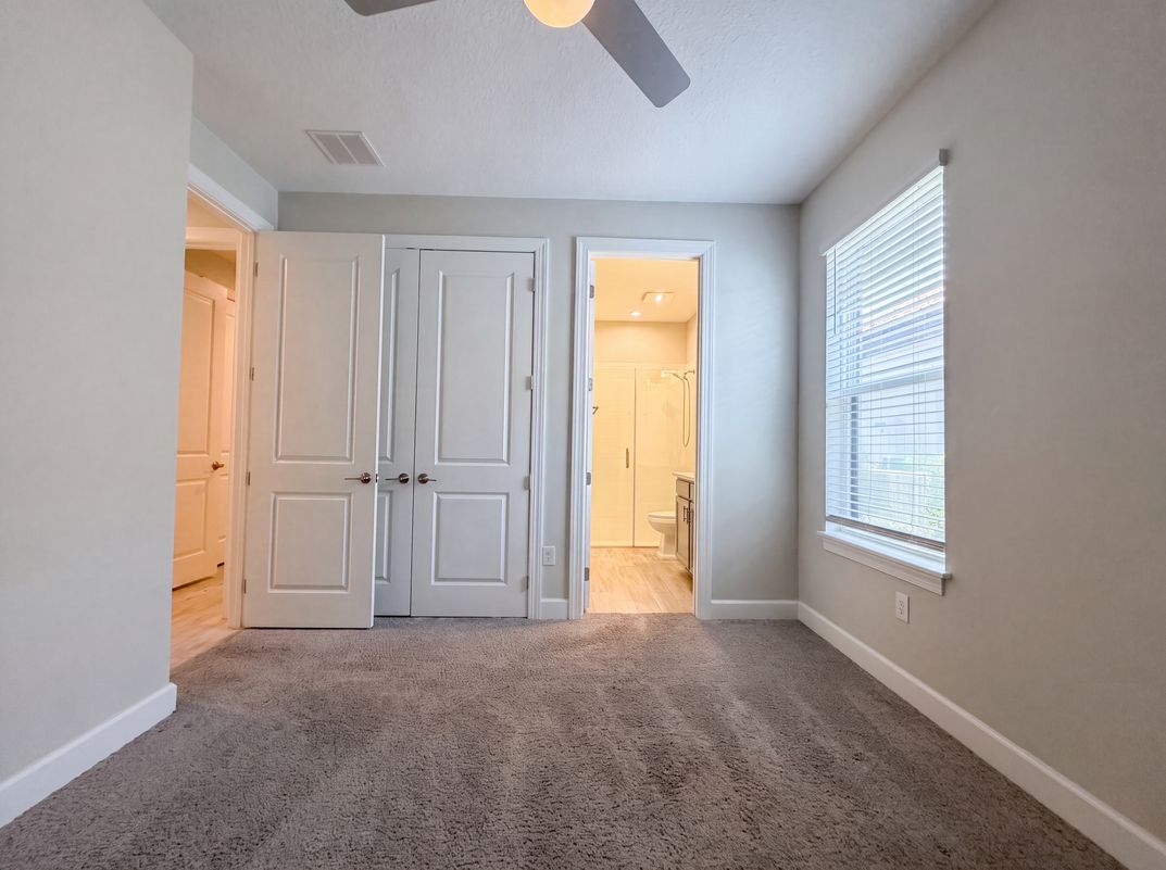 Photo 18 of 31 of 4516 Crestpoint Way, Palmetto, FL