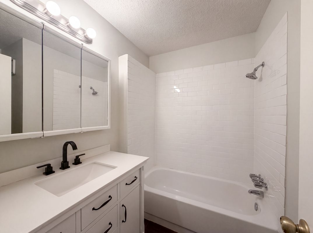 Photo 9 of 21 of 7511 Orient Ave, Kansas City, KS