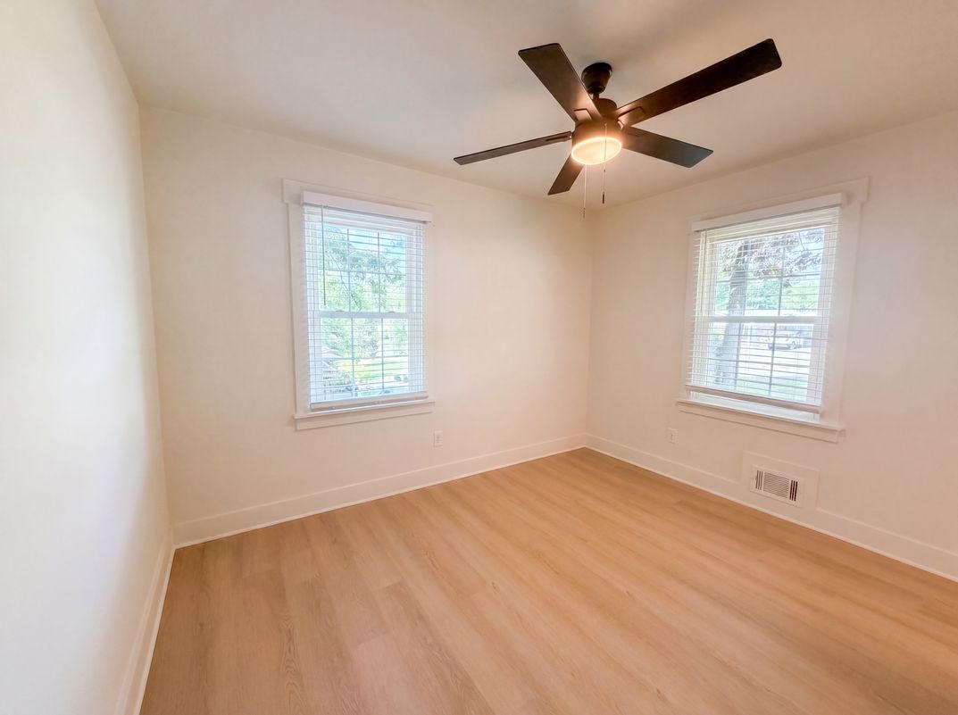 Photo 4 of 18 of 4747 Nelda Dr, Austell, GA
