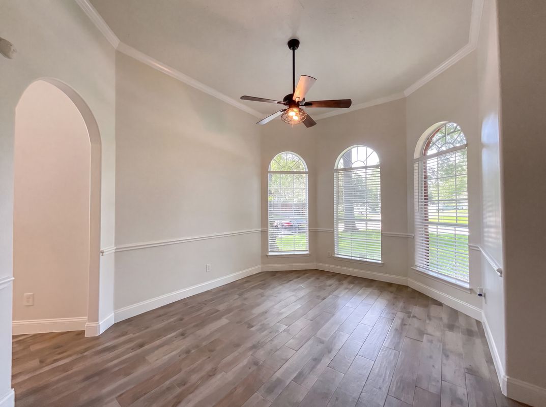 Photo 7 of 20 of 7107 Sweet Violet Trl, Humble, TX