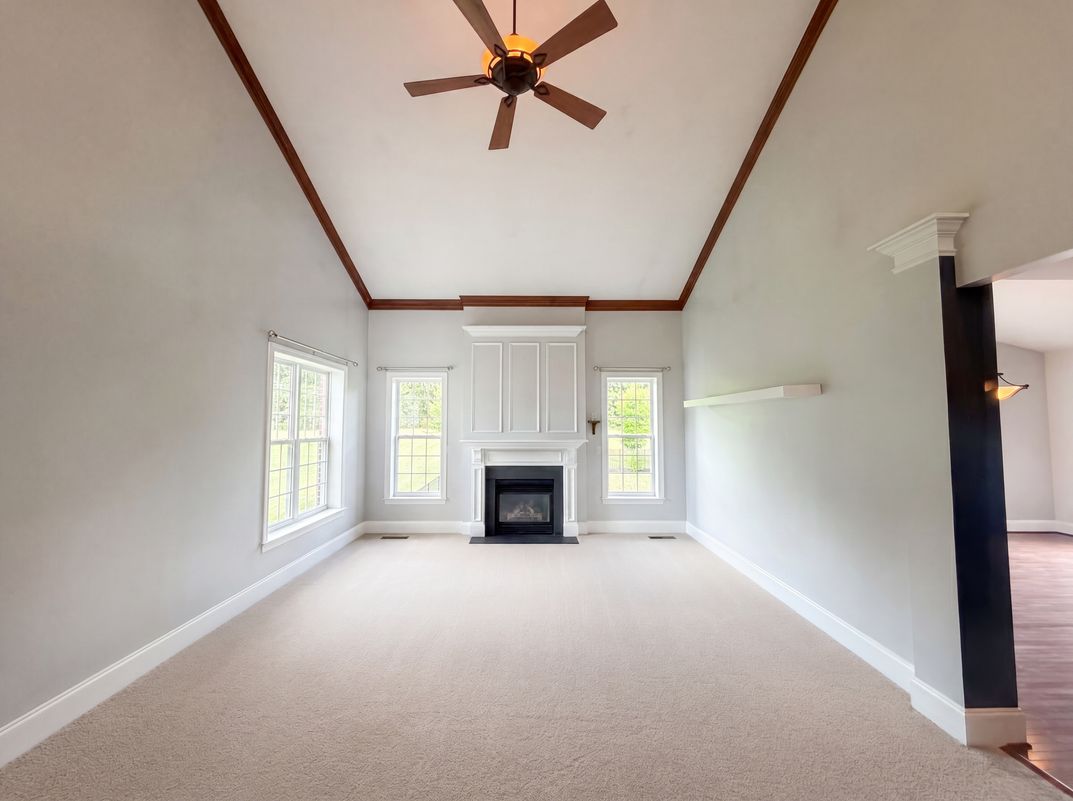 Photo 3 of 33 of 7791 Newhaven Dr, Oak Ridge, NC