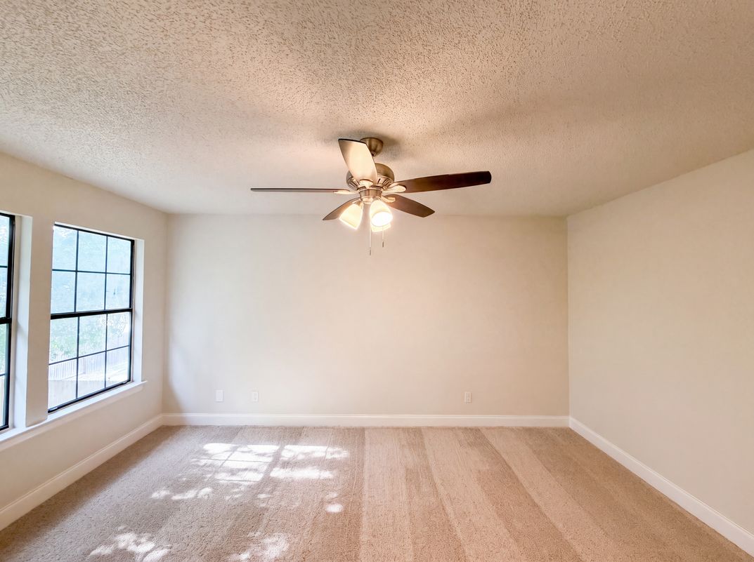 Photo 7 of 20 of 3610 Clearview Dr, Corinth, TX