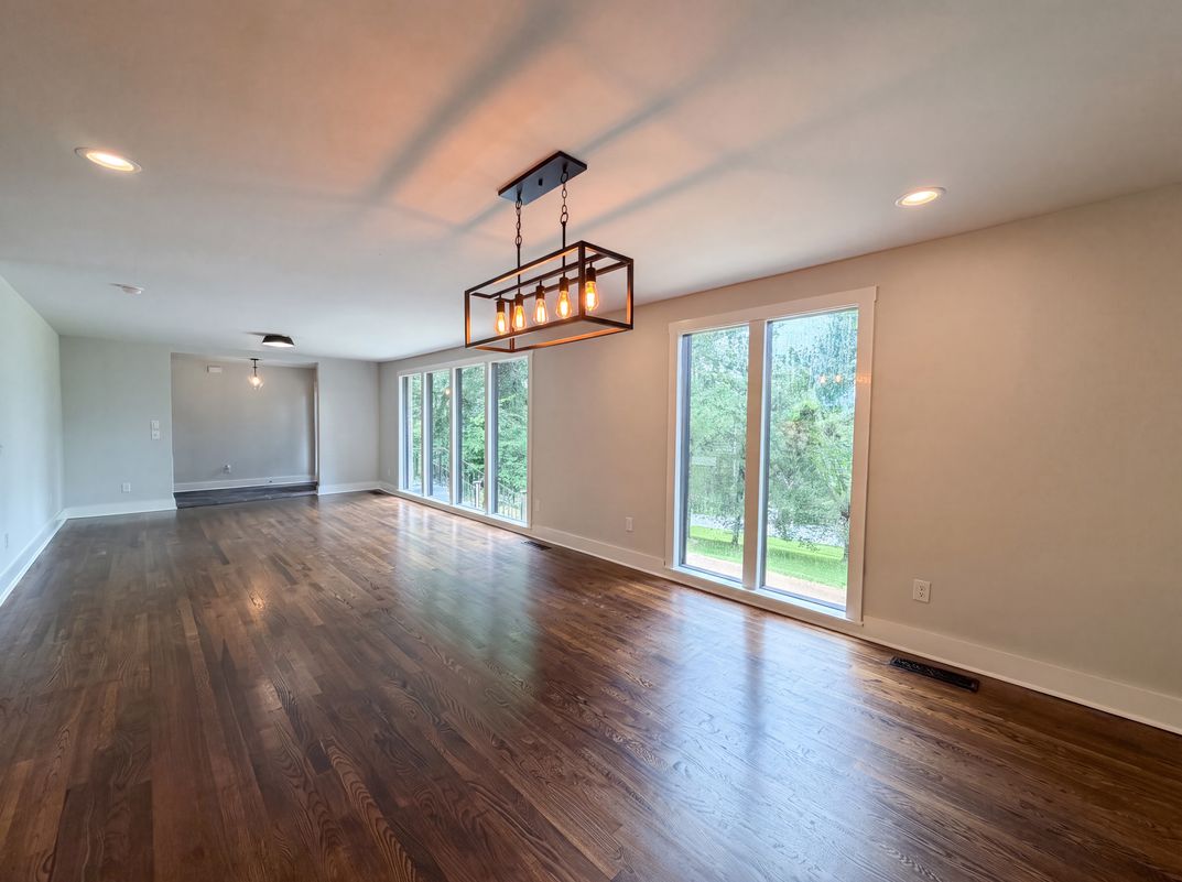 Photo 3 of 36 of 6112 Pinehurst Dr, Nashville, TN